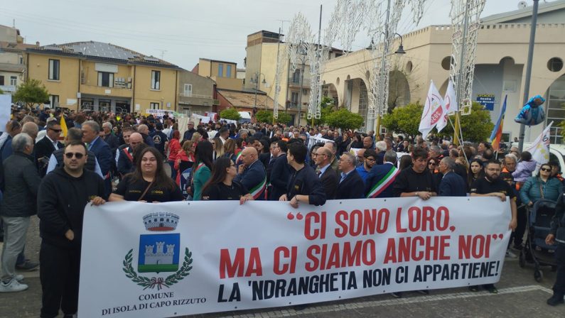 Isola Capo Rizzuto, in 5mila in piazza per dire no alla mafia