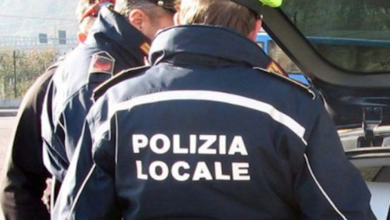 Napoli, donna investita da un pirata della strada: muore in ospedale