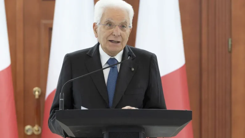 Mattarella “Disinformazione russa inaccettabile. Preservare libertà e democrazia”