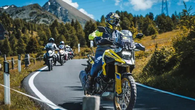 Il Suzuki V-Strom Day tra i passi dell’Alta Val Camonica