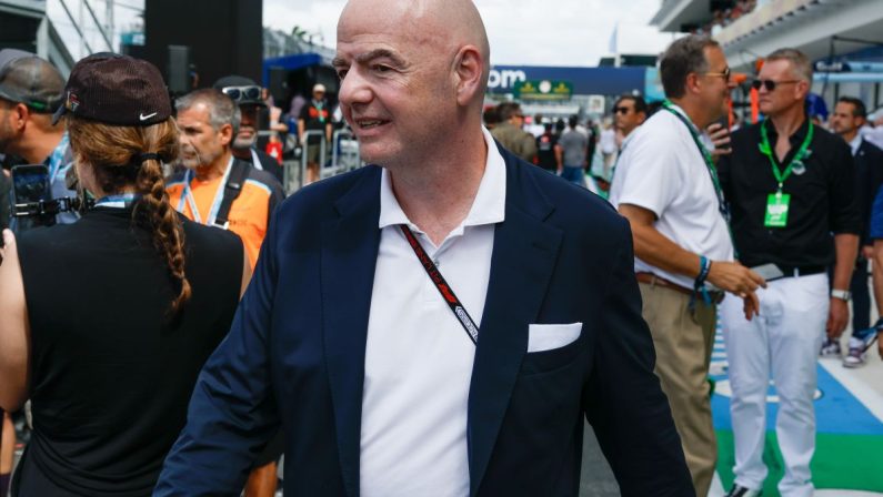 Infantino “Sono italiano e svizzero, tiferò per l’arbitro”