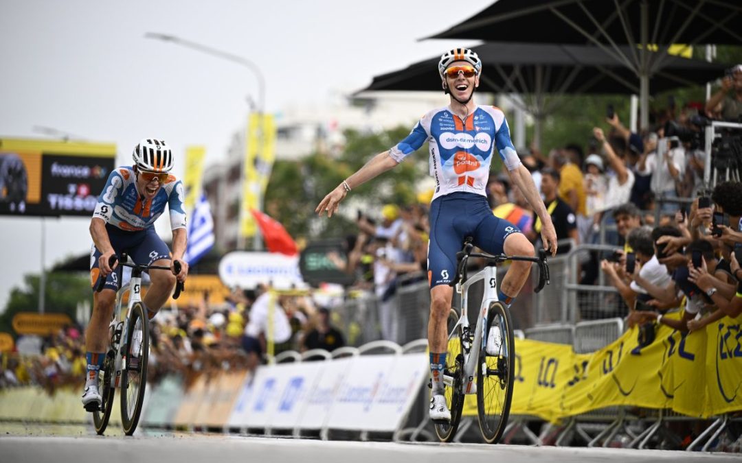Bardet vince 1^ tappa al Tour in Italia e indossa la maglia gialla
