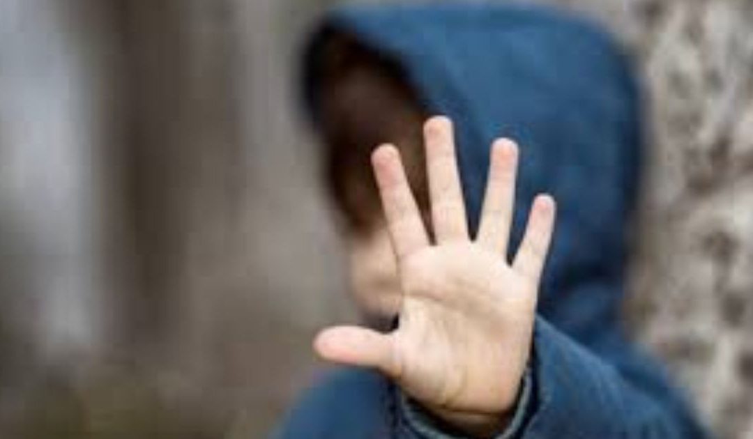 Napoli, adescava minori sui social network. Pedofilo in arresto