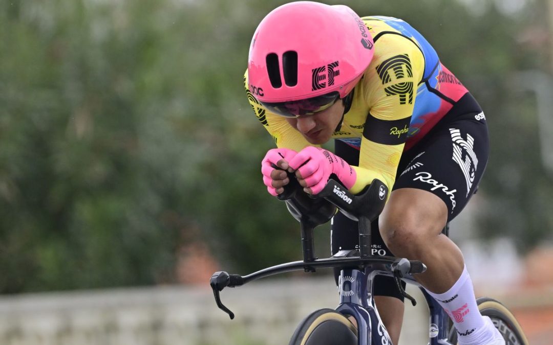 Al Tour la tappa di Torino all’eritreo Girmay, Carapaz in giallo
