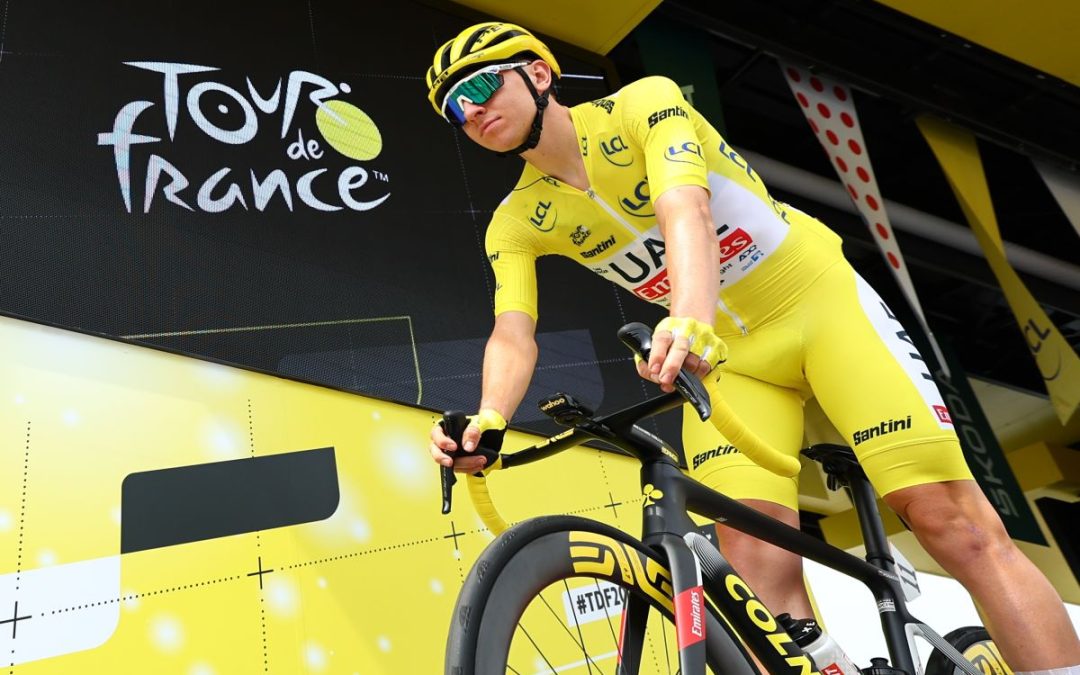 Pogacar vince sul Galibier in solitaria e torna in maglia gialla