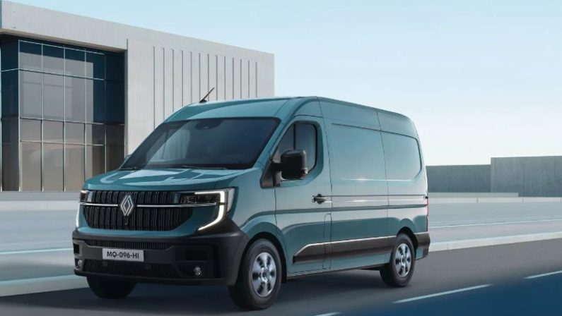Renault, al via gli ordini per il nuovo Master