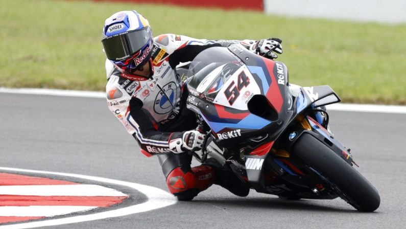 Superbike, Razgatlioglu fa bottino pieno a Donington