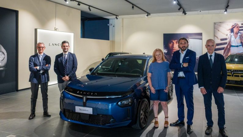 Consegnata la prima Nuova Lancia Ypsilon