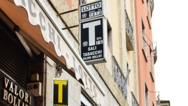 Intesa Sanpaolo, nuovo accordo con Mooney per i prelievi gratuiti