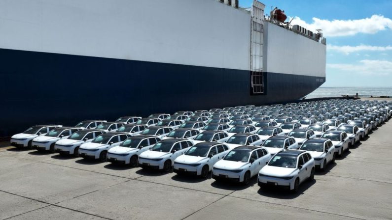 Partita prima nave dalla Cina con veicoli Leapmotor destinati all’Europa