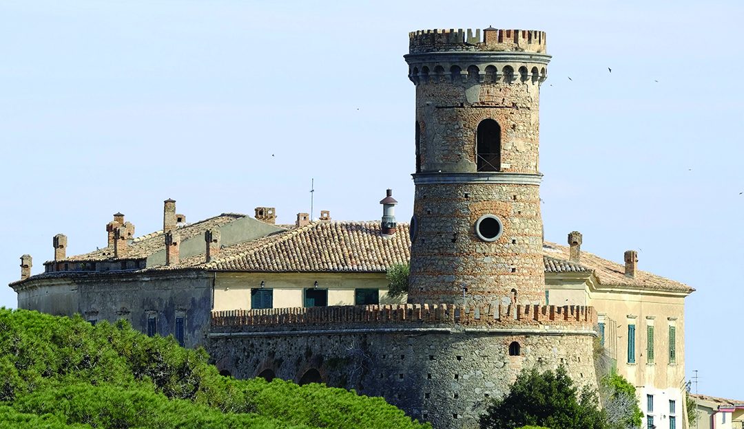 Il castello medievale di Caccuri, simbolo del Premio