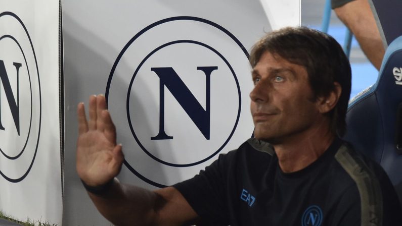 In Coppa Italia il Napoli vince ai rigori, Cesena piega Verona