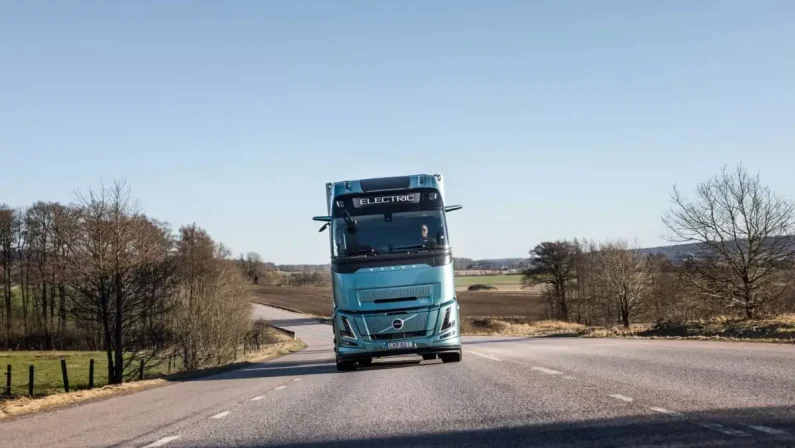Volvo fornirà 300 camion elettrici a DSV