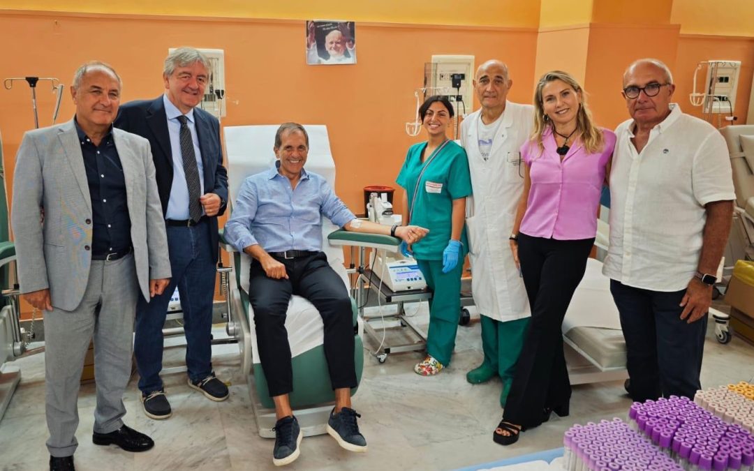 Il Sindaco di Catania dona il sangue all’Arnas Garibaldi