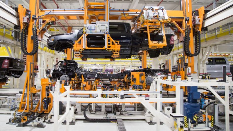 Stellantis, 406 mln dollari per elettrificazione 3 stabilimenti Michigan