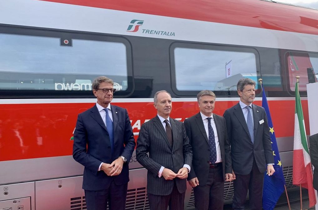 Presentato a Berlino il nuovo Frecciarossa 1000 di Trenitalia