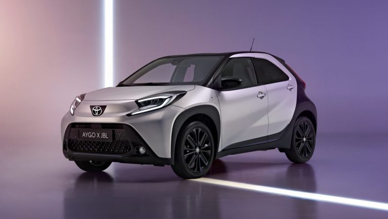 Toyota Aygo X JBL Special Edition svelata con playlist “Sound of Noise”