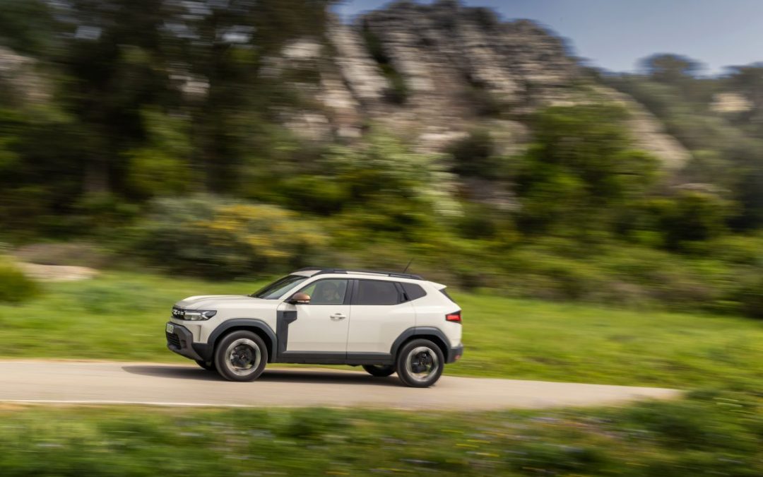 Dacia Duster Full Hybrid 140, il SUV per tutta la famiglia