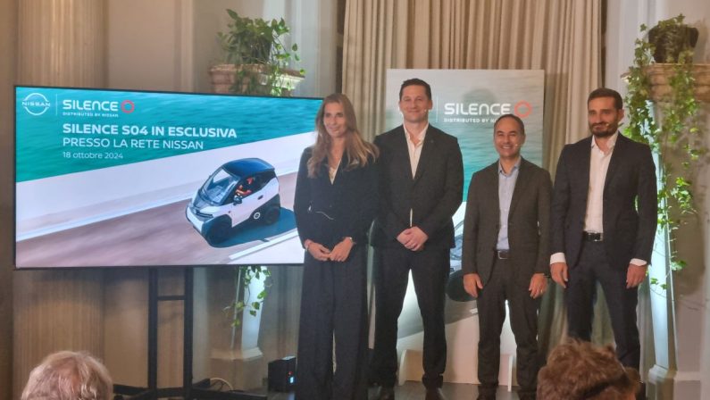 Arriva la micromobilità secondo Nissan, ecco Nanocar Silence s04
