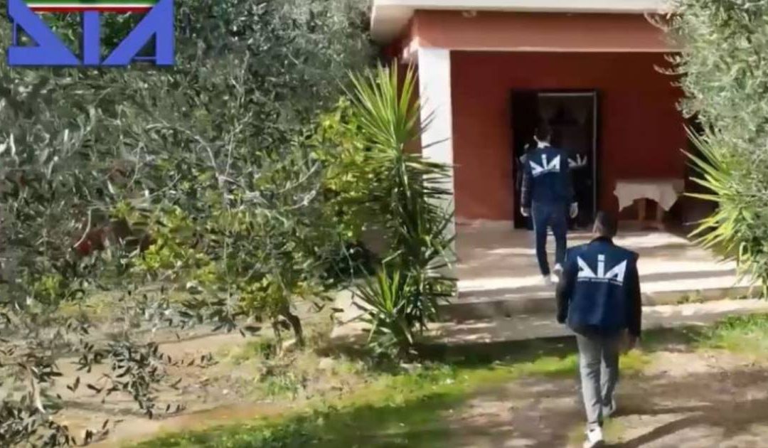Sequestro dei beni a Rosario Barbaro