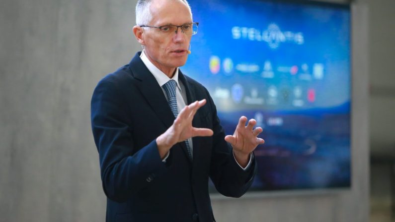 Stellantis, si dimette l’Ad Carlos Tavares