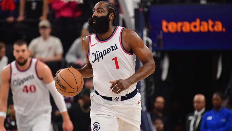 Cleveland e Houston vincono i big match, Lakers corsari