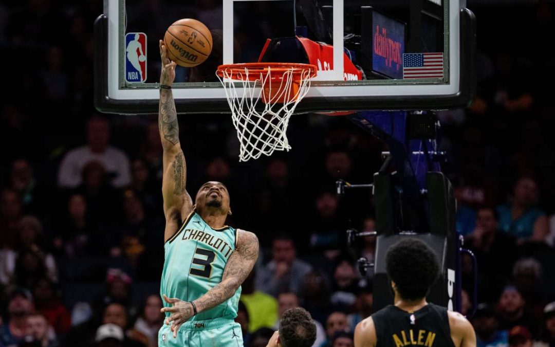 Charlotte torna a vincere, Lakers e Golden State a segno