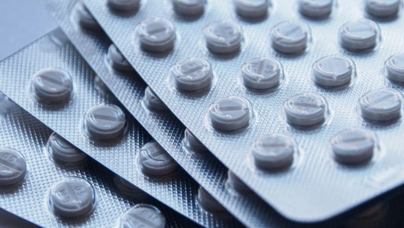 Farmindustria ed Egualia, grave applicazione tracciatura Ue su farmaci