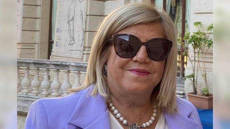 Elezioni Comunali a Castrovillari, le liste a sostegno di Anna De Gaio