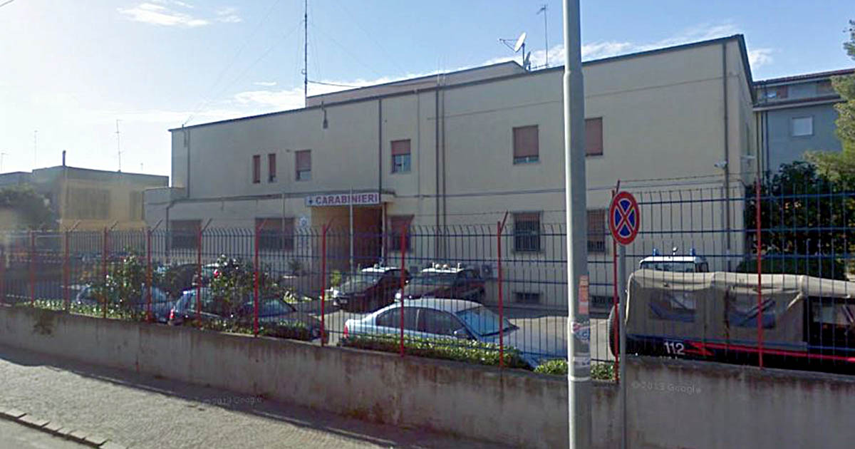 Tenenza carabinieri Isola Capo Rizzuto 2.JPG