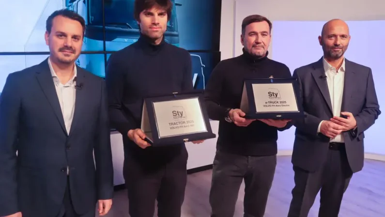 Sustainable Truck of the Year 2025, due premi per Volvo Trucks