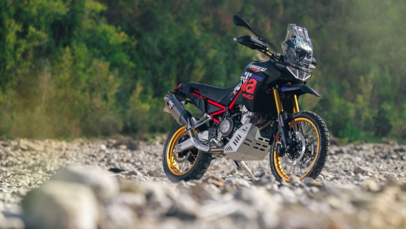 Prebooking per Aprilia Tuareg Rally e Moto Guzzi Stelvio Duecento Tributo