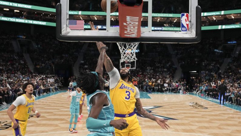 Cleveland torna a vincere, Boston ko, Davis trascina i Lakers
