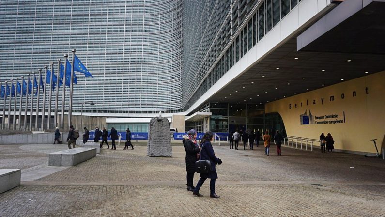 Lavoro, via libera da Commissione Ue ai Bonus Giovani e Donne