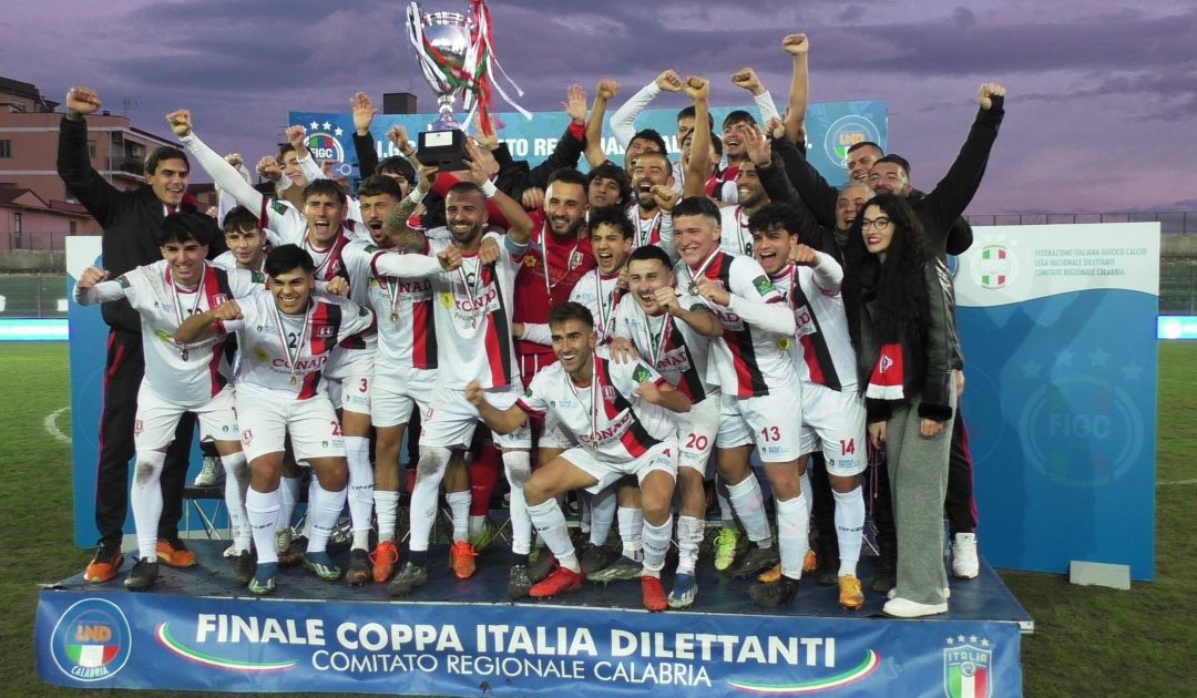 Dilettanti: la Dgs Praia Tortoraha vinto la Coppa Italia Dilettanti ed è in vetta al campionato di Eccellenza