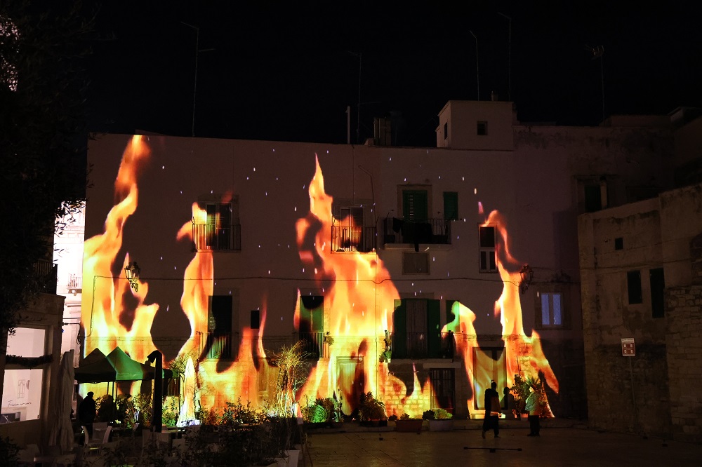 Una immagine dallo spettacolo "Dite Inferno"