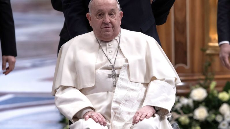 Papa Francesco “Si tende a parlare tanto ma ascoltare poco”