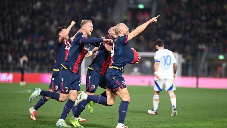 Il Bologna entra in zona Europa, Como battuto 2-0