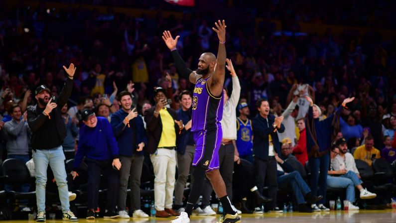 Eterno LeBron, rivincita Dallas su Boston, Jokic trascina Denver