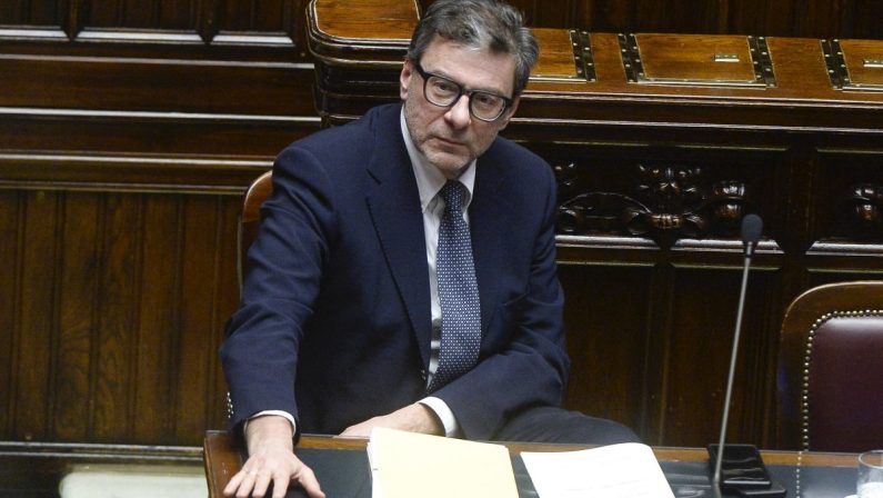 Giorgetti “Presto provvedimenti contro il caro energia”