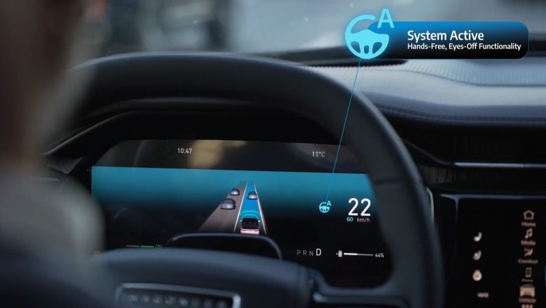 Stellantis, guida autonoma a mani libere e occhi chiusi con STLA Autodrive
