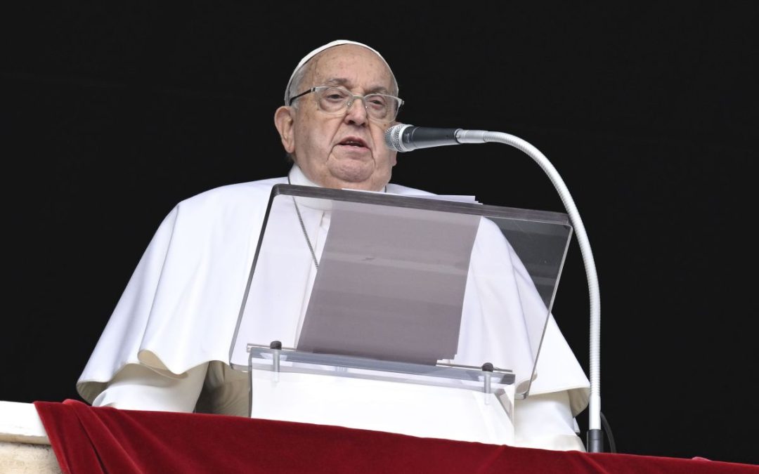 Papa, Santa Sede “La notte è trascorsa bene, sta riposando”