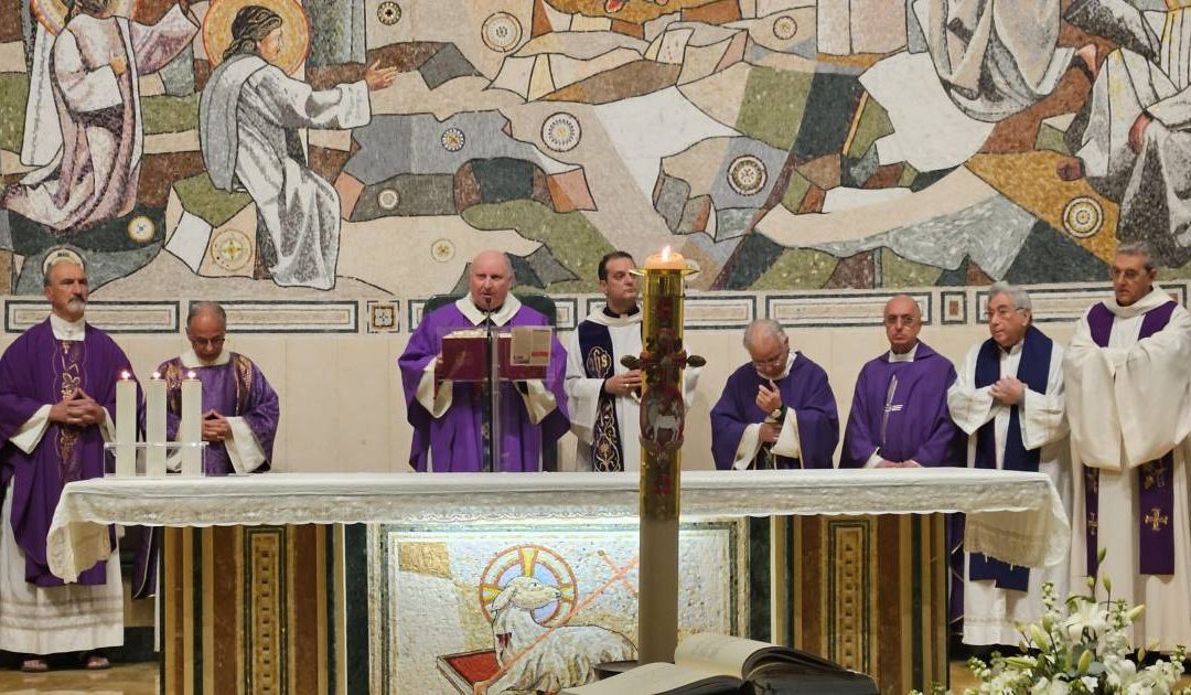 Cosenza si stringe alla famiglia Occhiuto nell’ultimo saluto al giovane Francesco