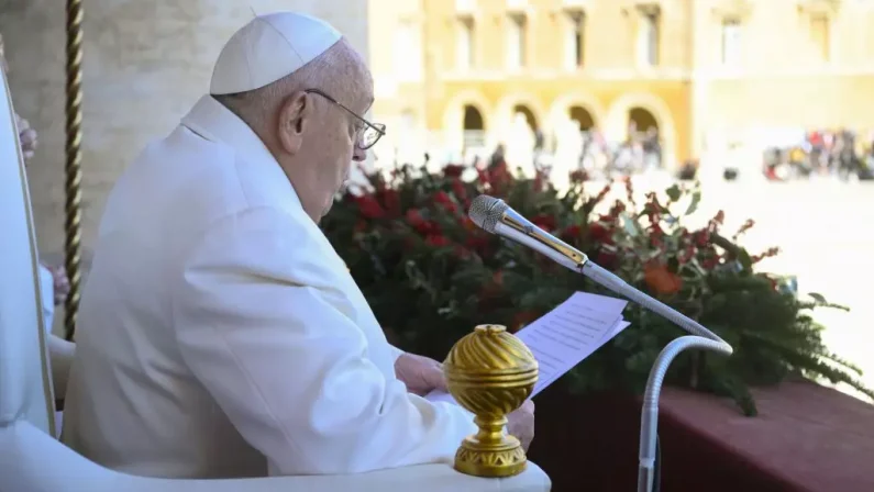 Papa, notte tranquilla per Francesco. Questa mattina ha fatto colazione