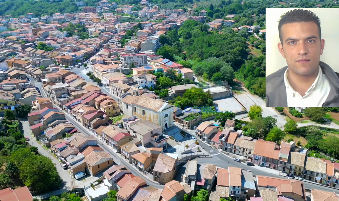 Una veduta di Sant'Onofrio, nel riquadro il collaboratore di giustizia Onofrio Barbieri