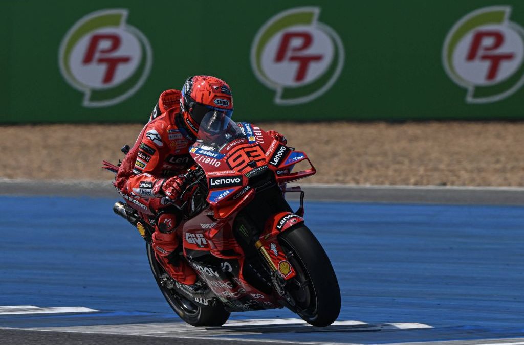 Marc Marquez trionfa nella prima sfida della MotoGp in Thailandia