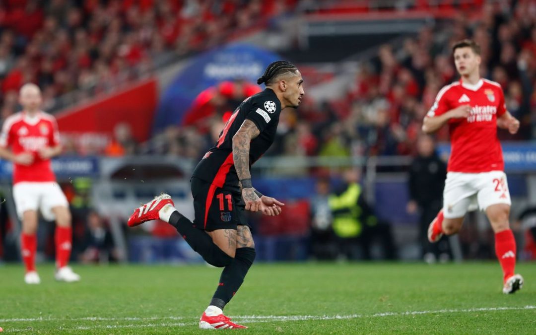 Il Barça passa in casa del Benfica, decide Raphinha
