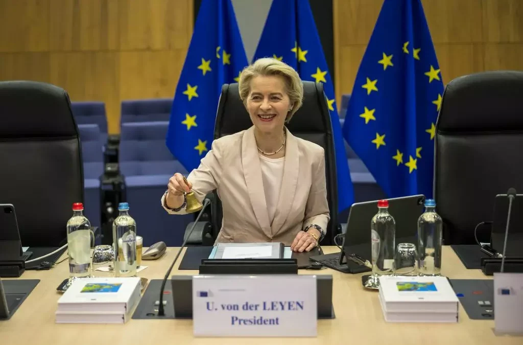 Von der Leyen “La difesa comune nostro compito, Putin vicino ostile”