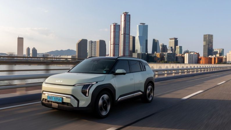 KIA EV3 arriva in finale ai World Car Awards 2025