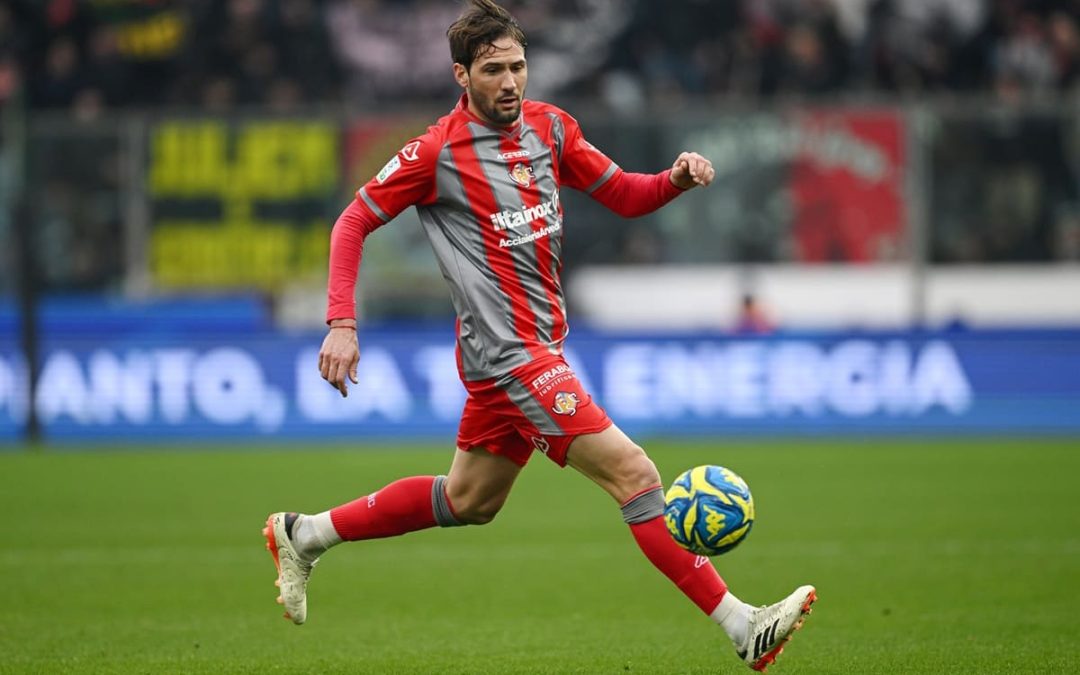Serie B, 10 giornate di squalifica a Franco Vazquez per insulti razzisti a Dorval in Bari-Cremonese